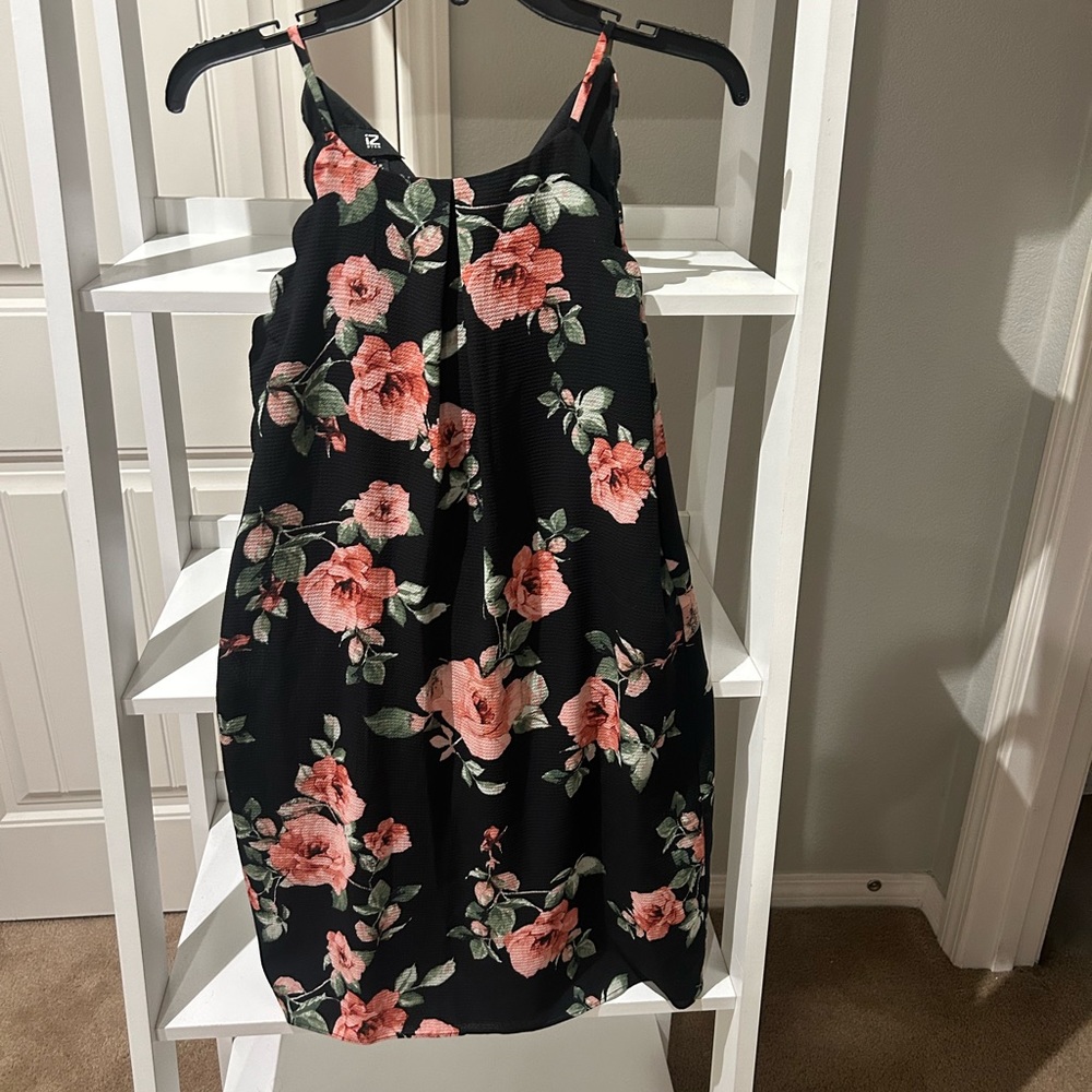 Floral dress size small